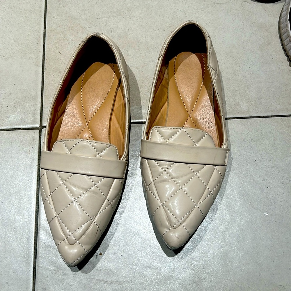 PRELOVED LOAFERS in Beige